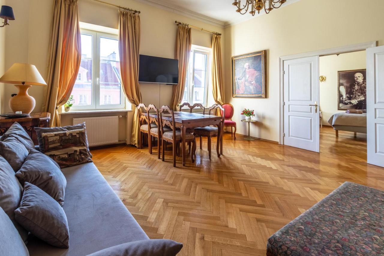 Apartament Luster I Obrazow Varsó Kültér fotó