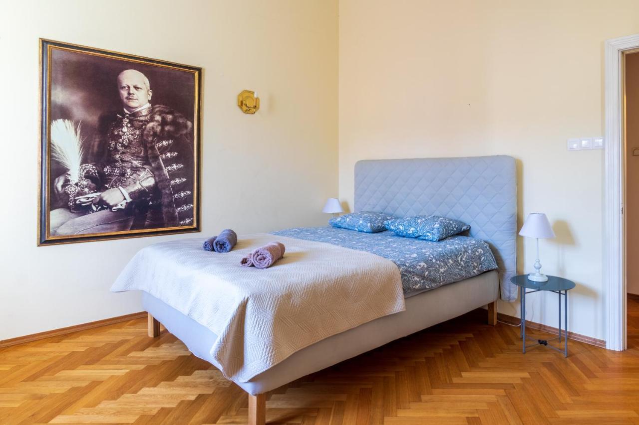 Apartament Luster I Obrazow Varsó Kültér fotó