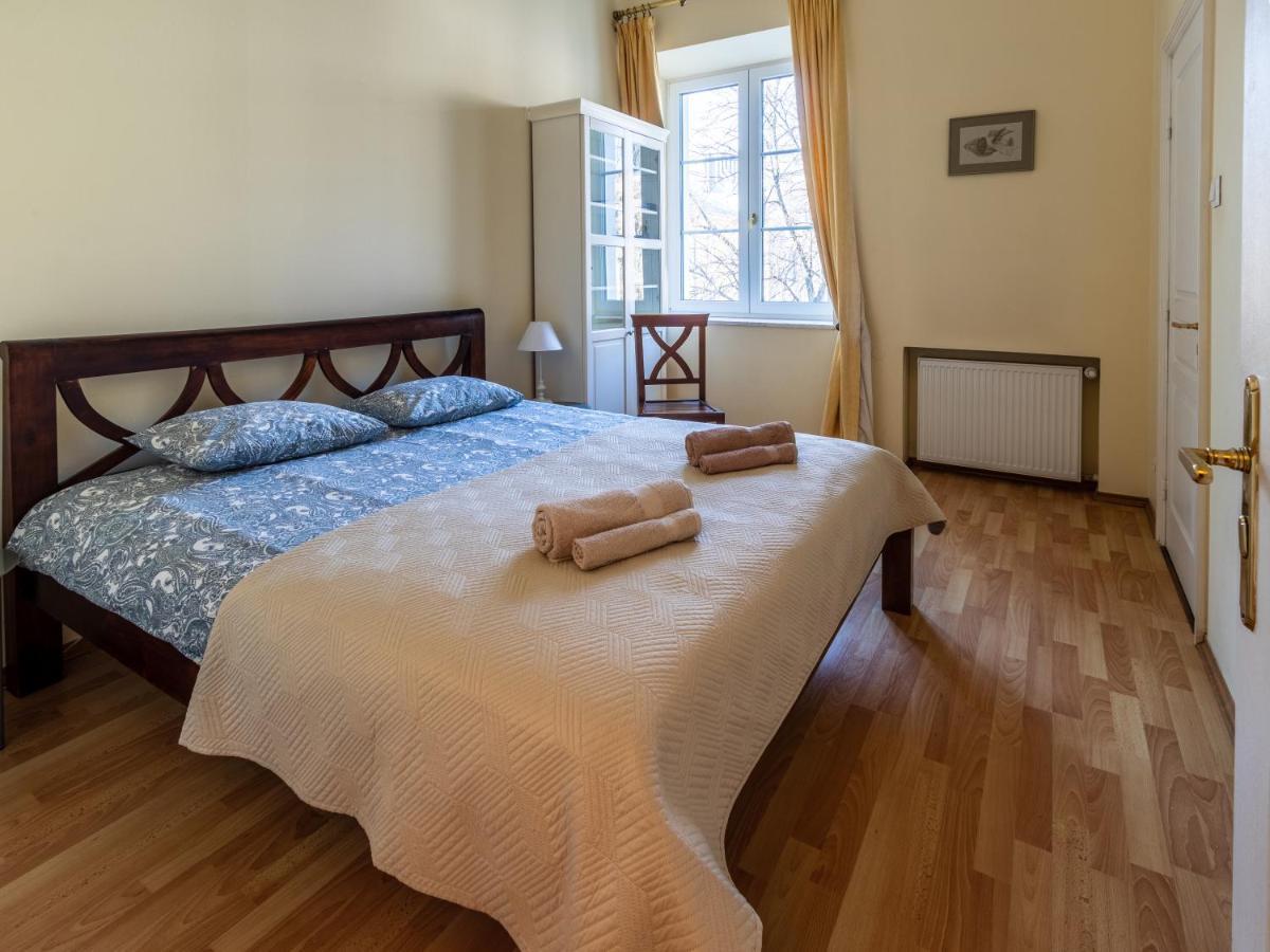 Apartament Luster I Obrazow Varsó Kültér fotó